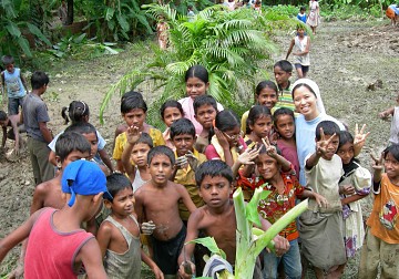 방글라데시 선교지 아이들의 모습입니다.