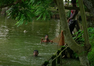 방글라데시 선교지 물고기 잡는 어부들