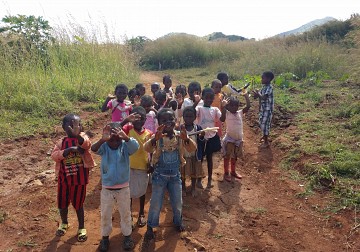 아프리카 모잠비크 선교지 - 공부방과 어린이집을 이용하는 어린이들
