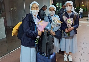 볼리비아 코차밤바로 선교 파견을 받은 수녀님들 볼리비아 도착